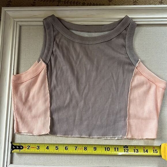 Gray and peach cropped boho ribbed knit shirt M - Picture 3 of 7